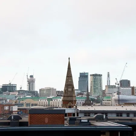 Penthouse - Amazing City Skyline Views - Balcony - Free Extra 2 Hours - Free Parking - Utilita Arena - Bullring Shopping - New St Station- Super King Size Bed Birmingham Exterior photo